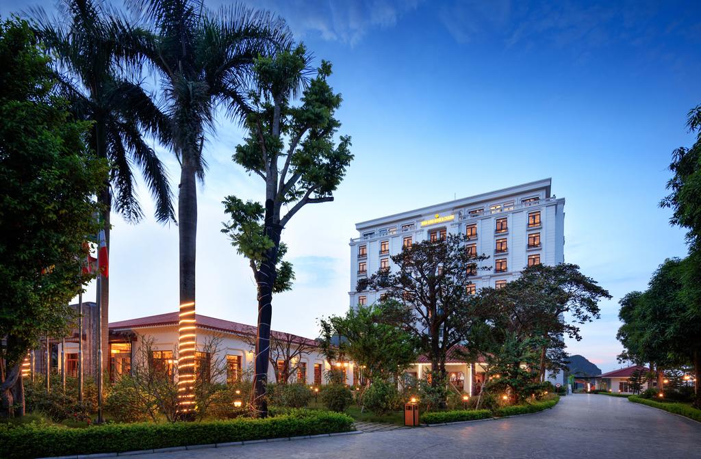 Ninh Binh Hidden Charm Hotel & Resort 3